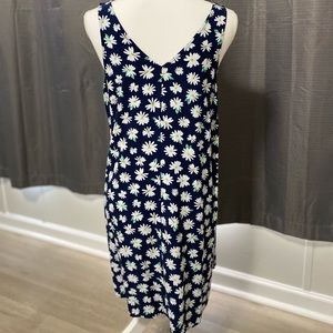 Old Navy size M daisy dress